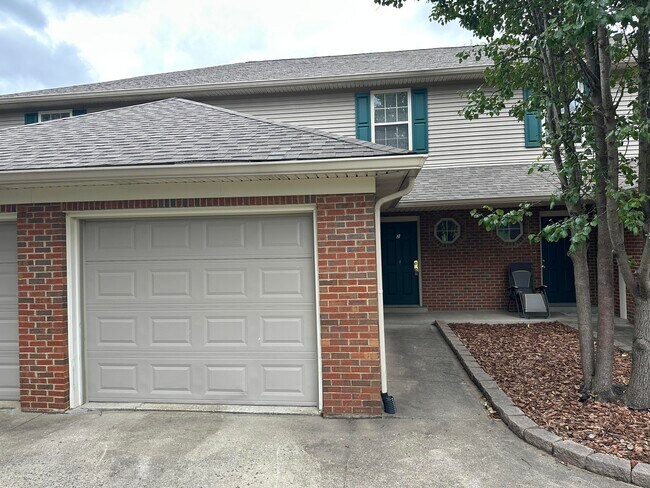 Foto del edificio - 2009 River Ridge Rd