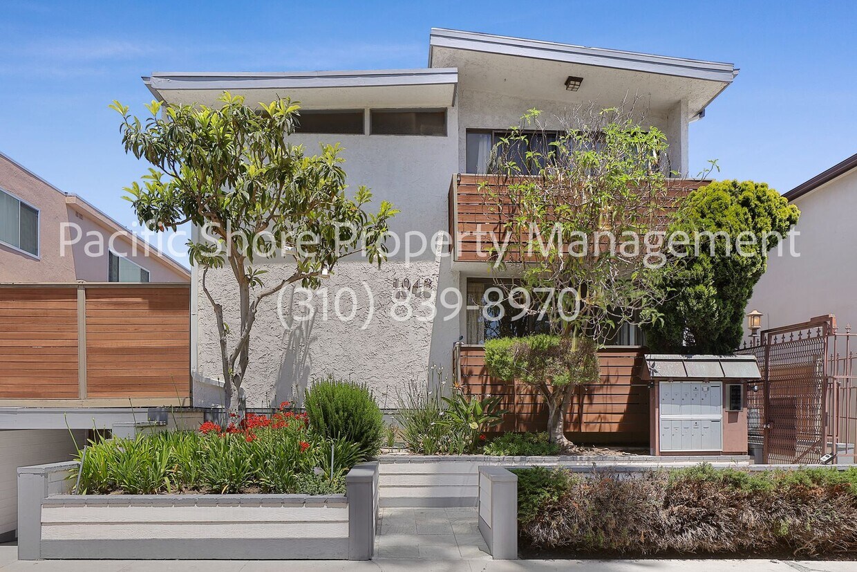 Primary Photo - Charming Upper-Level One Bedroom with Priv...