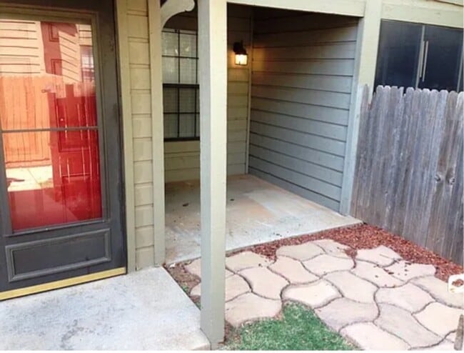 Photo - 14327 N Pennsylvania Ave Townhome