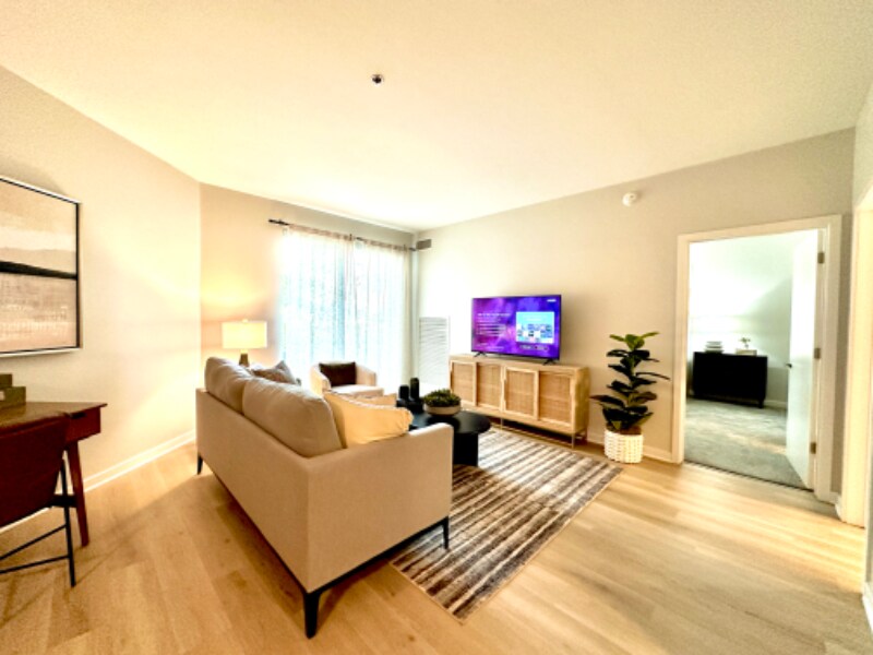 Foto principal - 450 Warrenville Rd