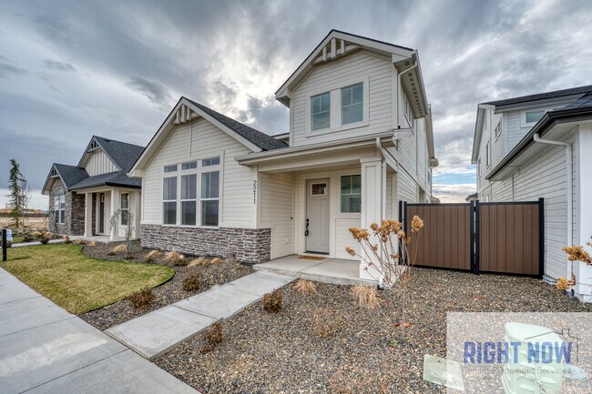 Building Photo - 2211 E Hidcote St