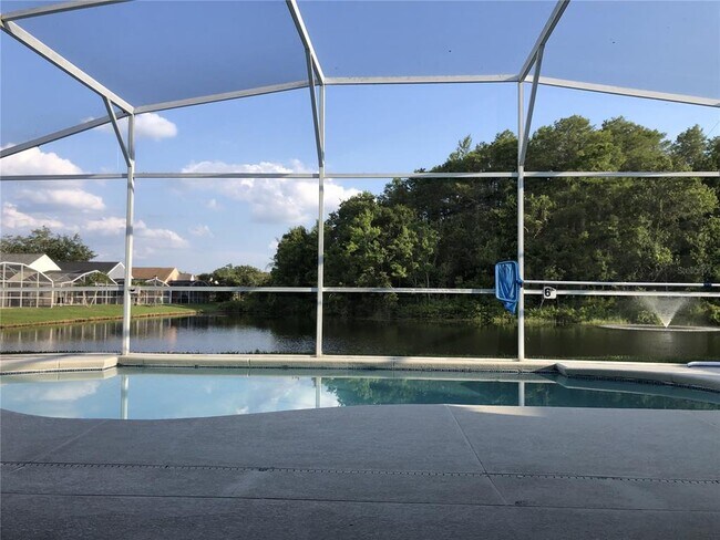 Foto del edificio - 2673 Chatham Cir