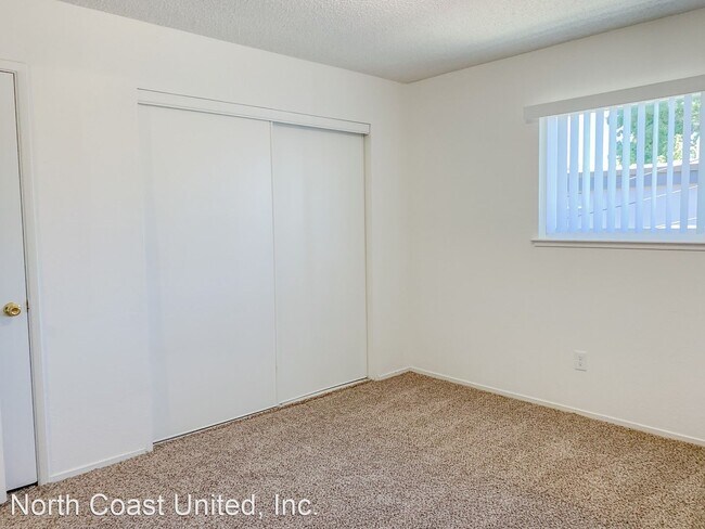 Foto del edificio - 1 br, 1 bath Apartment - 5000 Marconi Ave