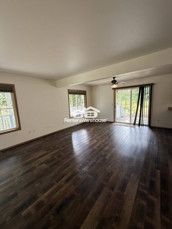Foto del edificio - 12303 Koeppen Rd SE