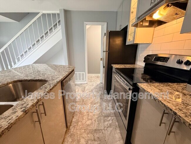 Foto del edificio - 1271 Wyndham Ln