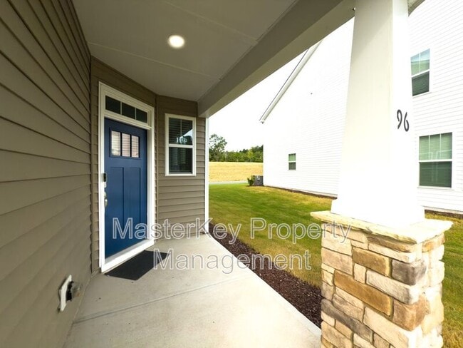 Building Photo - 96 Channel Drop Dr