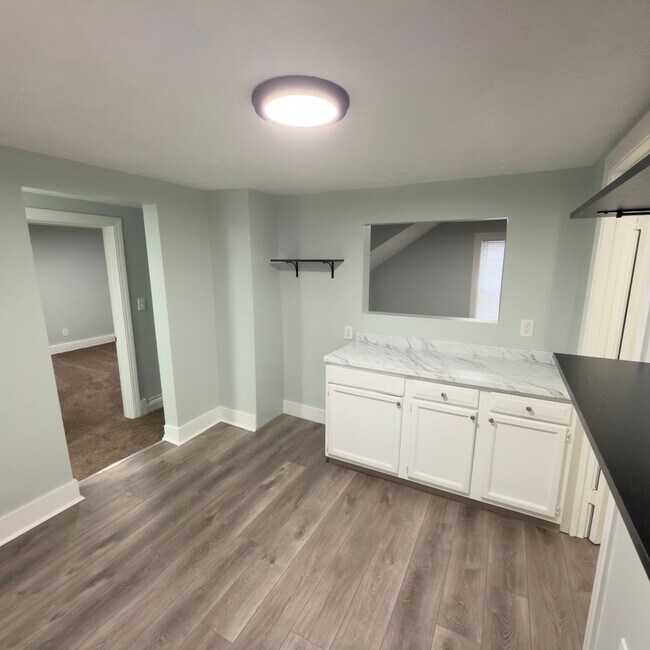 Foto del edificio - 439 More St NE