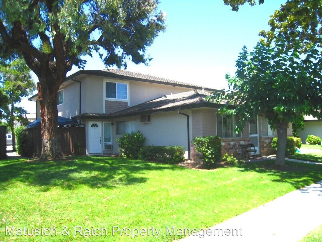 Primary Photo - 2 br, 1 bath House - 1267 Bouret Dr # 4