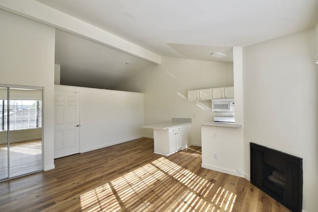 Building Photo - 5744 Colfax Ave