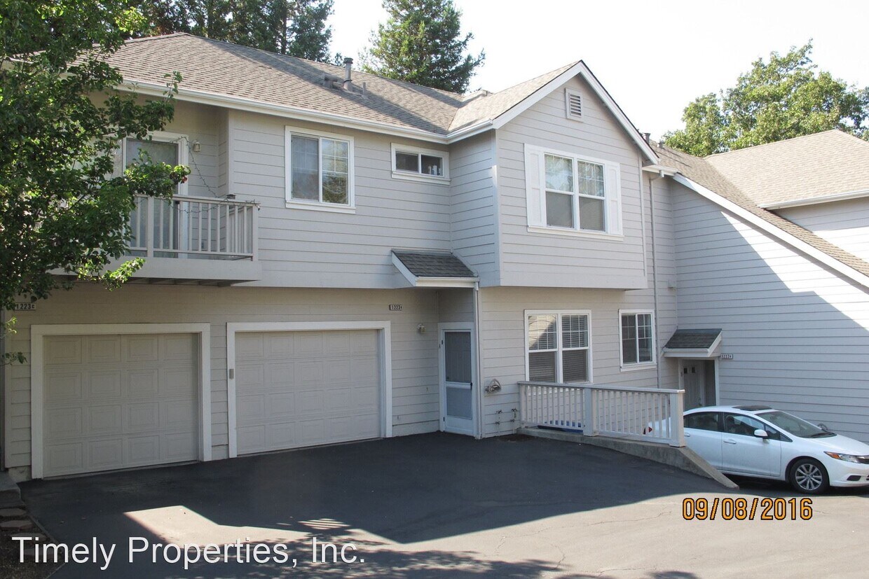 Primary Photo - 1223 Hidden Creek Pl