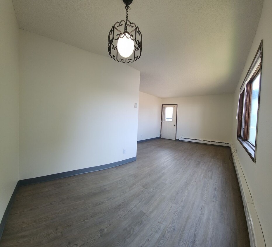 Foto principal - Regency Park Condos