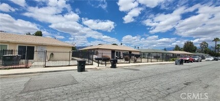 Building Photo - 526 Greystone Ln
