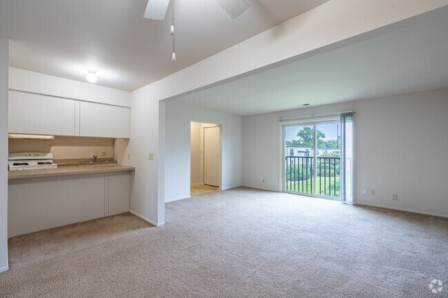 2 habitaciones, 1 baño - 850 pies cuadrados - Sala de estar - Prairie Pointe Apartments