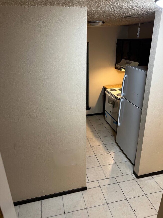 Foto del edificio - 2150 N Sherwood Forest Dr