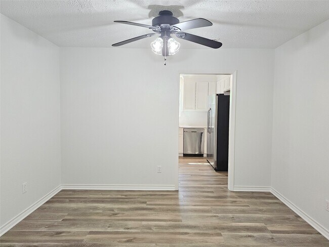 Foto del edificio - 10615 Heatherford Dr