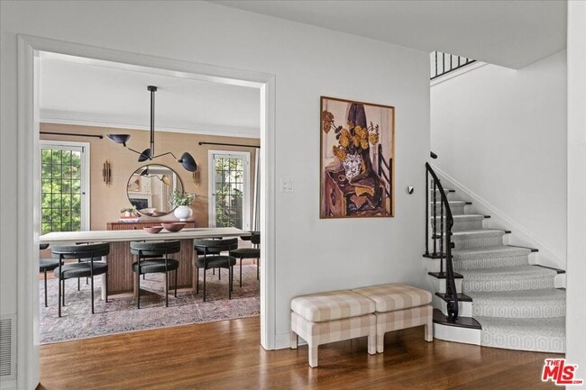 Building Photo - 626 N Las Palmas Ave