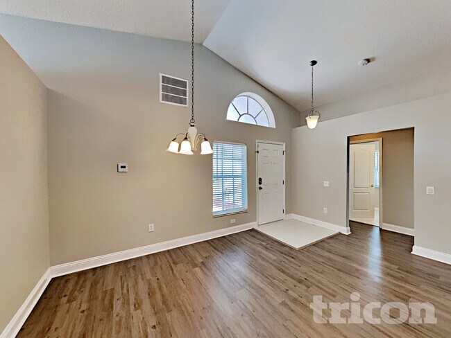 Foto del edificio - 6926 Waterbrook Ct