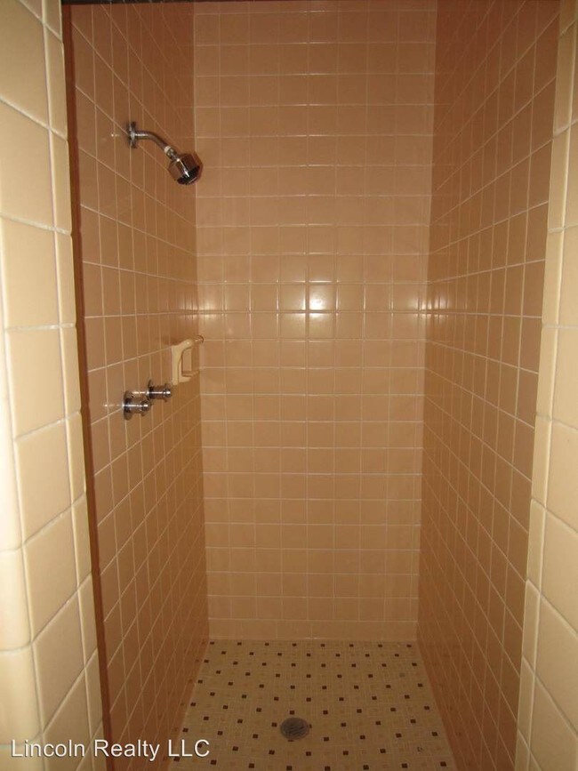 Foto del edificio - 315 W Alden Ave
