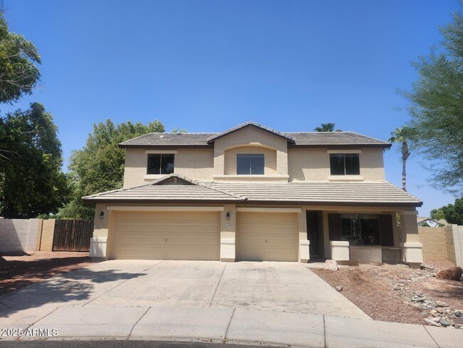 Building Photo - 11126 W Wilshire Dr