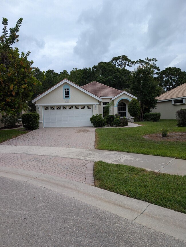 Foto del edificio - 708 SW St Vincent Cove