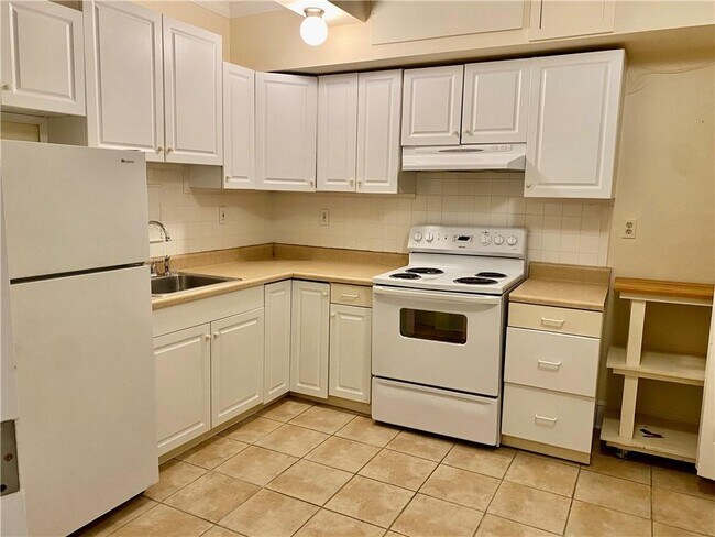 Foto del edificio - 16 Clearview Ave