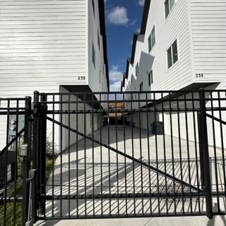 Building Photo - 238 Paramount Ave