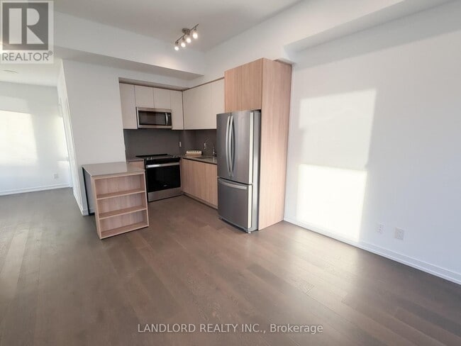 Building Photo - 15 Maryport Ave