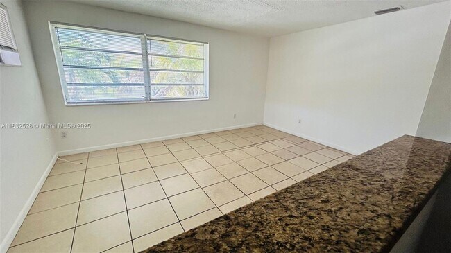 Building Photo - 2121 NE 168th St