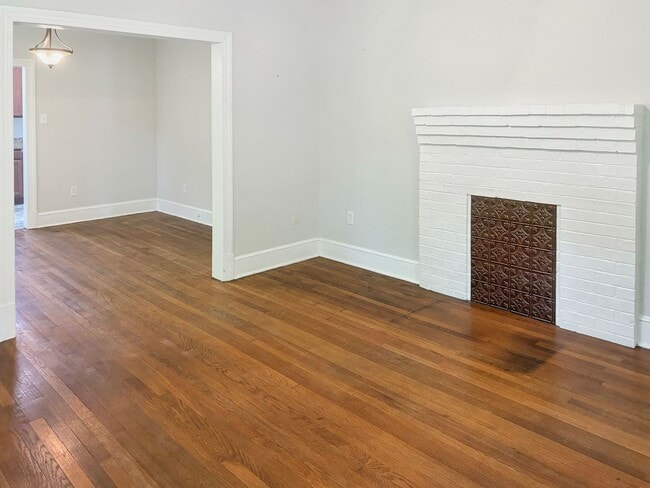 Building Photo - 2 Bedroom House in Chesterfield, VA