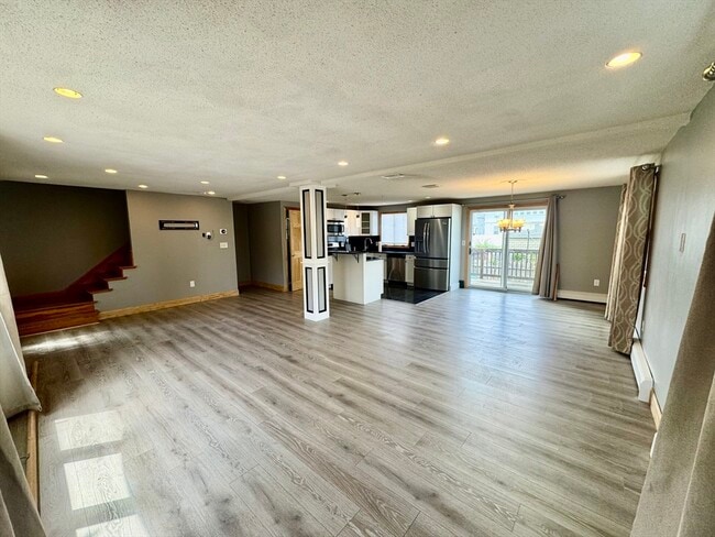 Building Photo - 188 Middlesex Ave