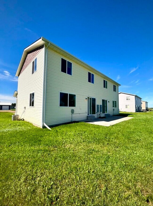 Foto del edificio - 308 5th Ave W