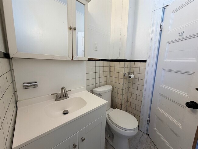 Building Photo - 150 Franklin St