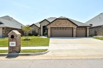 Building Photo - 204 SW 167th St