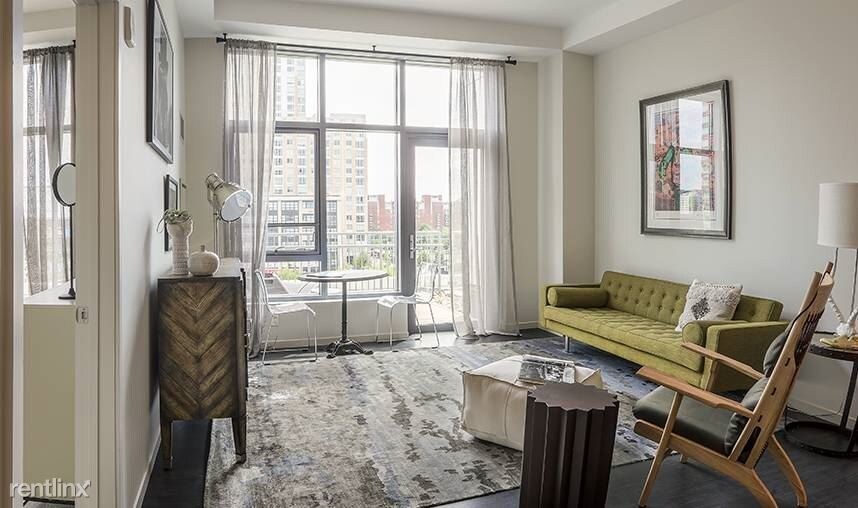 Primary Photo - 3 br, 2 bath Apartment - 55 1st St 702