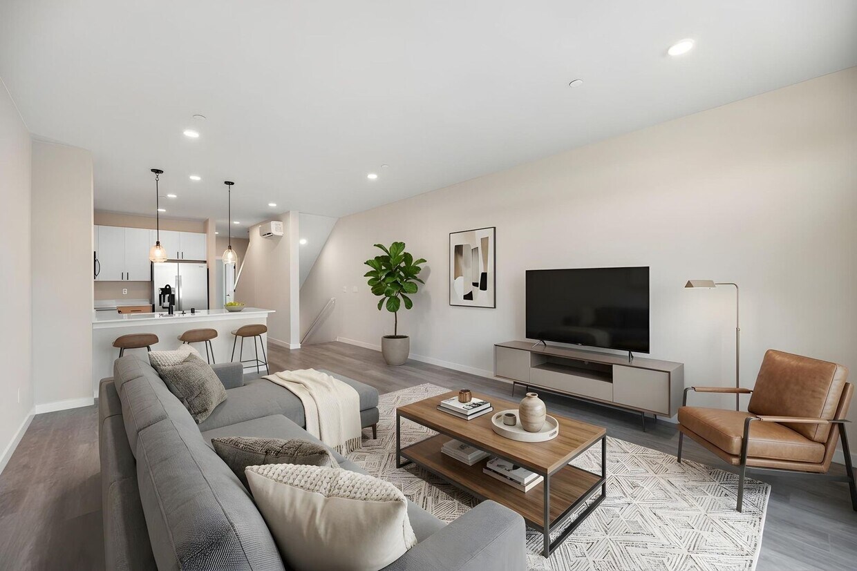 Brand New 4 Bedroom Luxury Townhomes! - Brand New 4 Bedroom Luxury Townhomes!