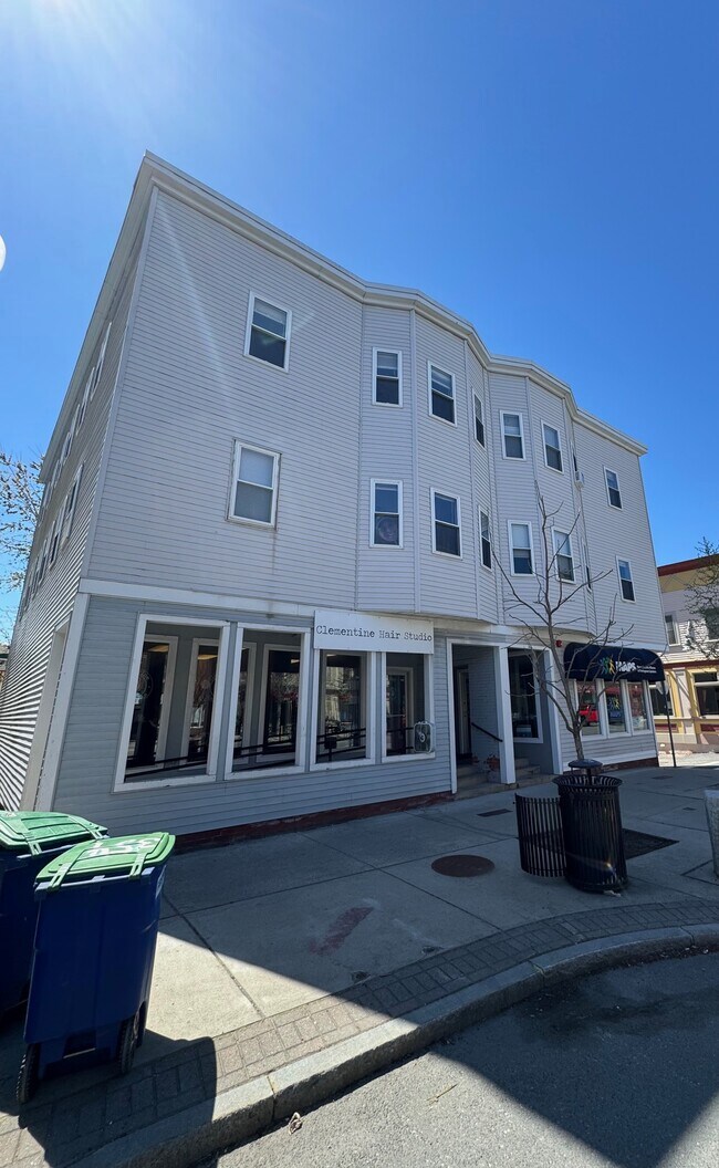 Foto del edificio - 360 Somerville Ave