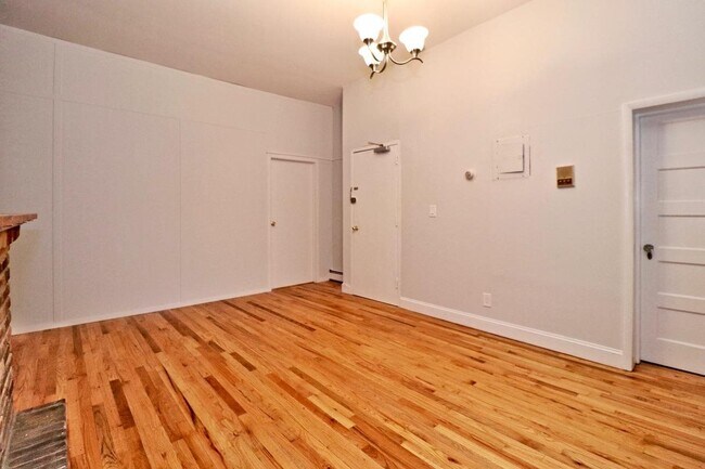 Building Photo - 603 Jersey Ave