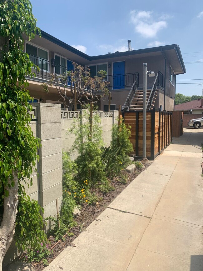 The beautiful newly landscaping - 3814 S. Bronson Ave