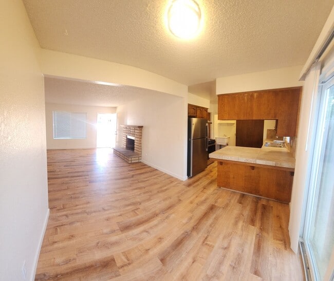 Building Photo - 1050 Santa Ynez Ave