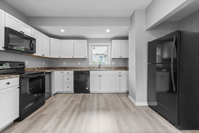 Foto del edificio - 28 Greenwood Ave