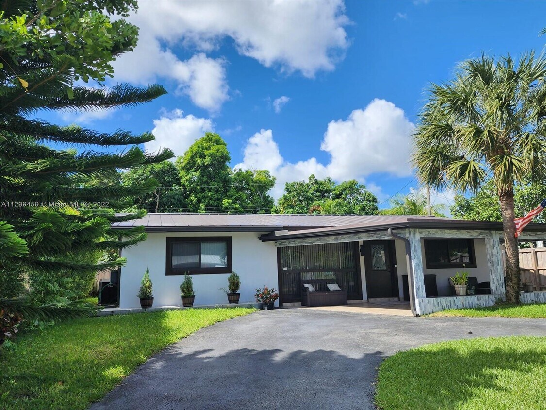 2040 N 57th Terrace, Hollywood, FL 33021 House for Rent in Hollywood