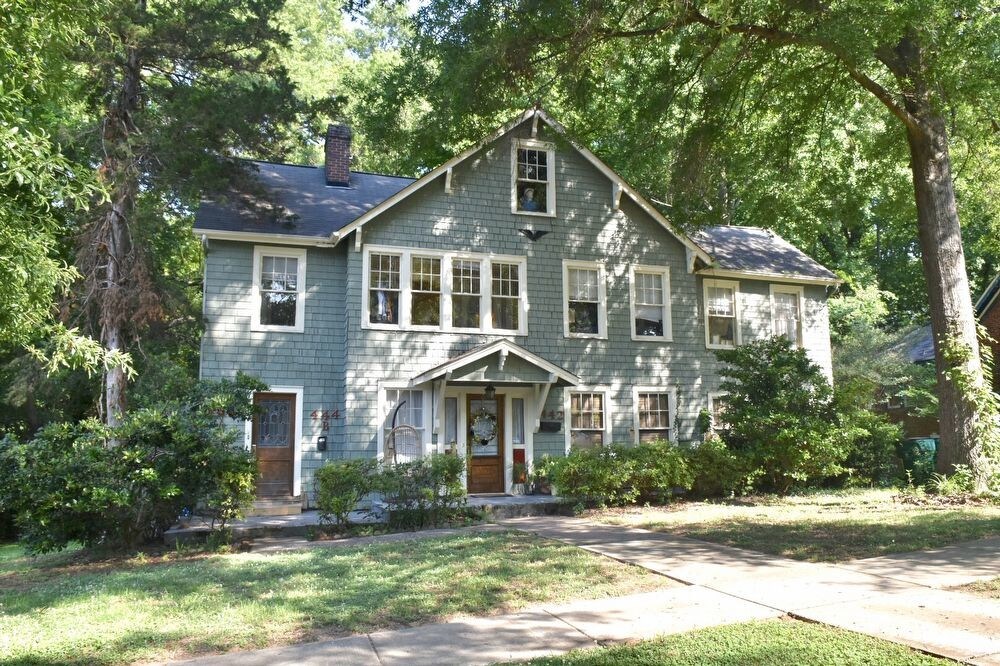 Primary Photo - Historic Wesley Heights Apartment