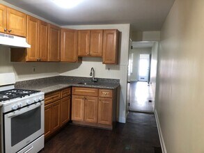 Building Photo - 707 Beatty St