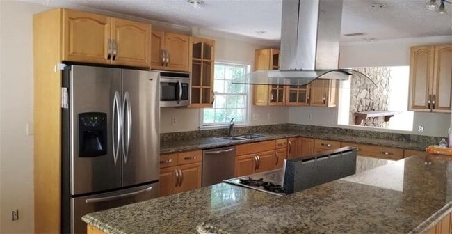 Building Photo - 3386 Shorelake Dr