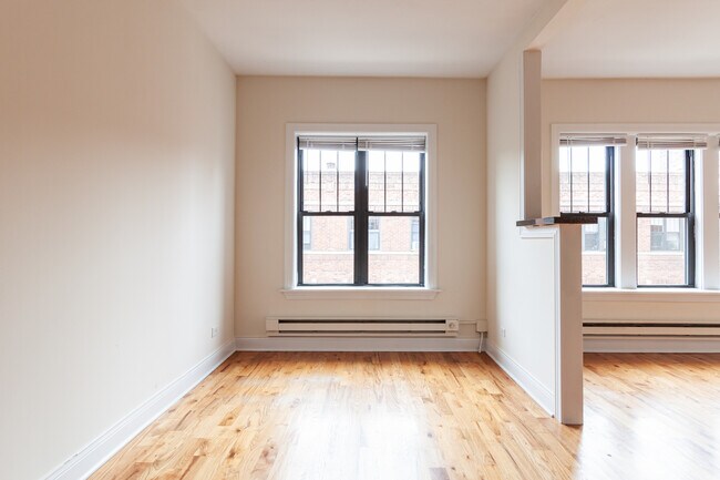 Foto del edificio - 628 W Cornelia Ave