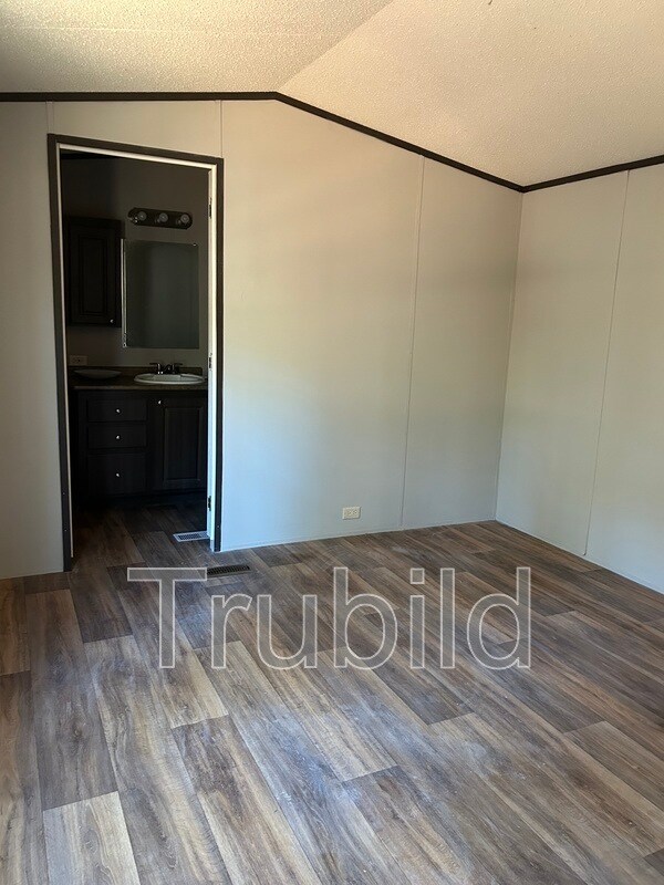 Building Photo - 269 Bent Tree Cir