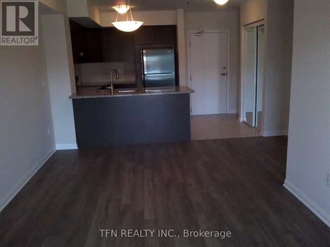 Building Photo - 70 Baycliffe Cres