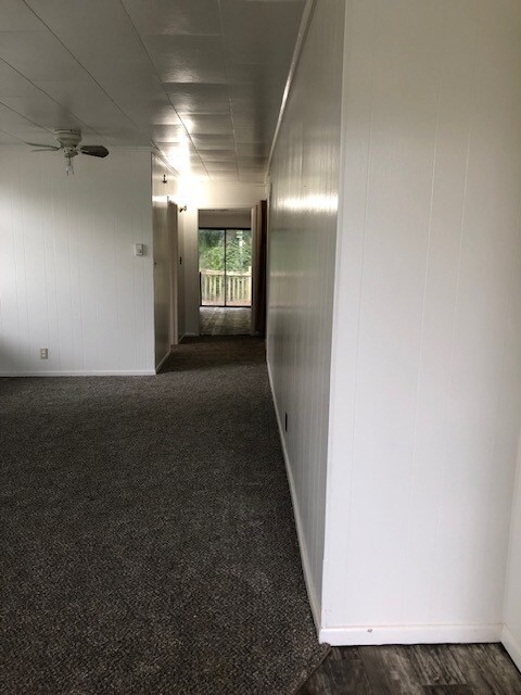 Living room - 432 11th St