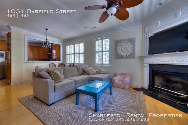 Photo - 1031 Barfield St House