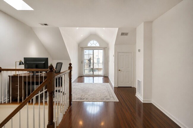 Foto del edificio - 239 Brower Ct